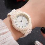 Popular Male and Female Lovers Fashion Quartz Watch Wood Grain Retro Simple No logo - Image 5